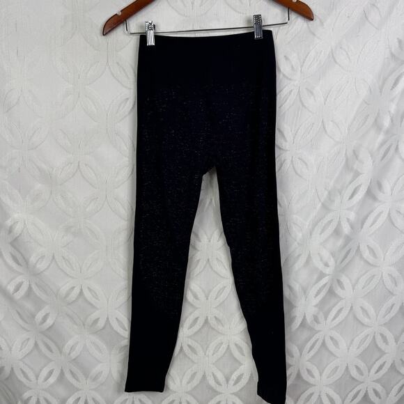 Lululemon Free To Flow 7/8 Tight Blue Tied White Legging Size 2 - Picture 9 of 10